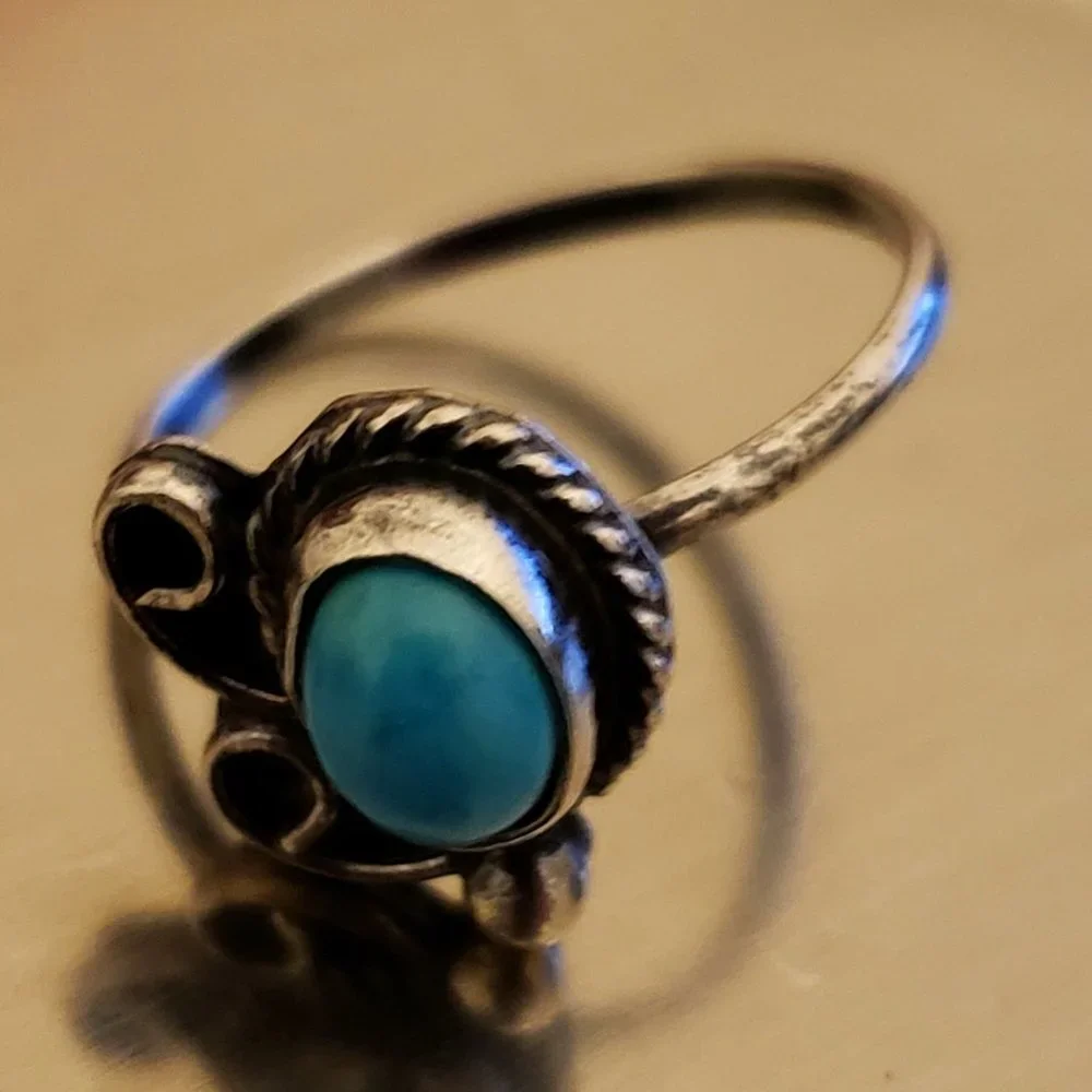 Vintage Handmade Southwest Native American Turquoise Sterling Silver Ring